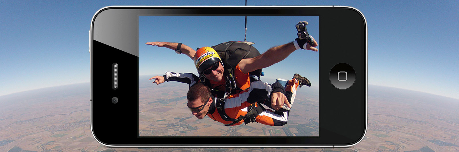 Kipróbálná az ejtőernyőzést?