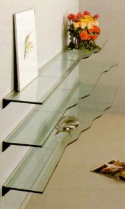 Polcok több anyagból