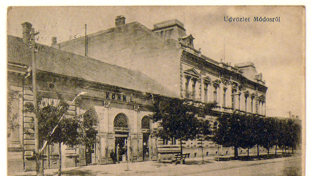 Ha szereti a régi könyveket, plakátokat és képeslapokat