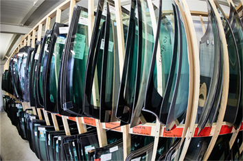 Bízza profikra a szélvédő javítást!