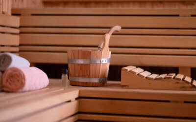 A tökéletes szaunázás titka – Hogyan fokozzák a kiegészítők az egészséget?